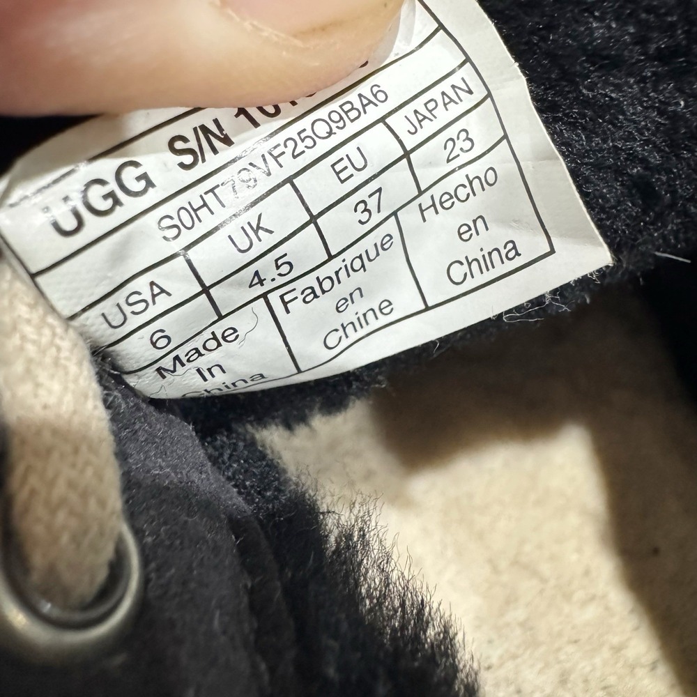UGG AUSTRALIA BETHANY CANVAS NUBUCK SHEEPSKIN BLACK BOOTS SIZE 6 US - Picture 7 of 7